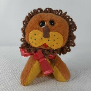 Vintage 1970s Hi-Lo Imports Plush Lion Mohair Stuffed Animal 6"